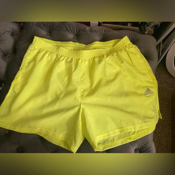 Women’s Adidas Shorts - Picture 4 of 4